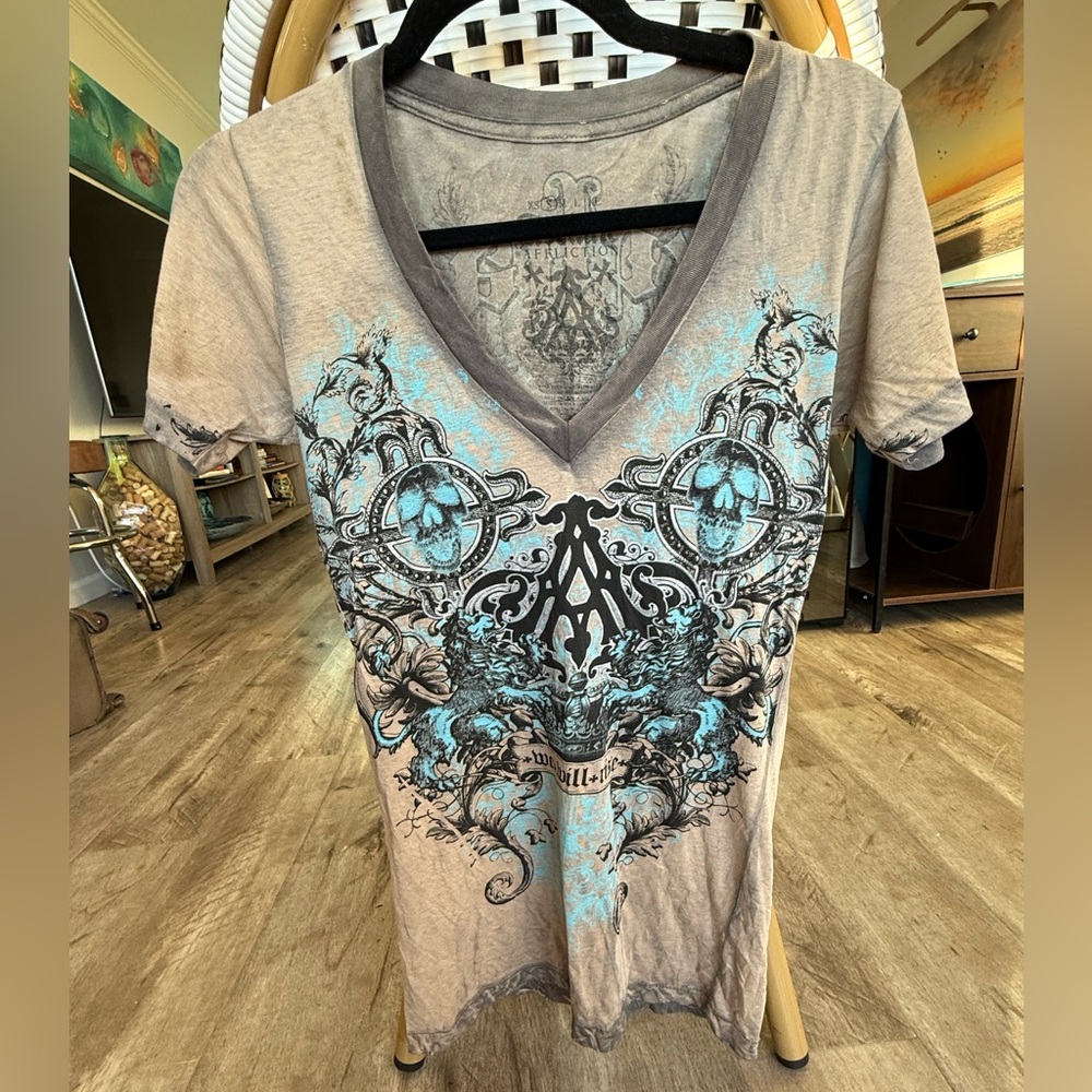 Women's Vintage Y2K Affliction + Archaic Graphic Gray/Aqua V-Neck Top Size Small